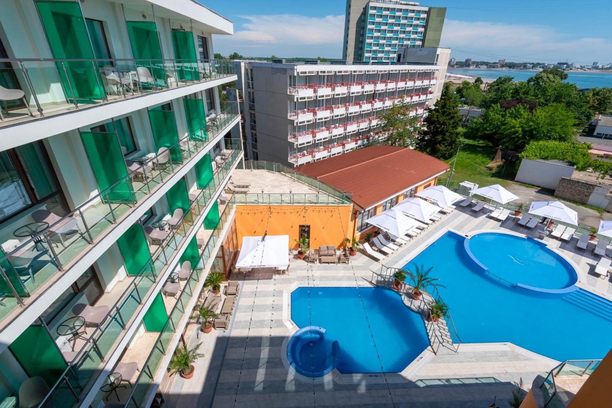 Hotel Saturn Extérieur photo